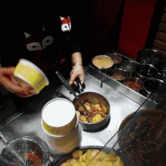 在魔都夜市 有一种黑暗料理叫昌里路!