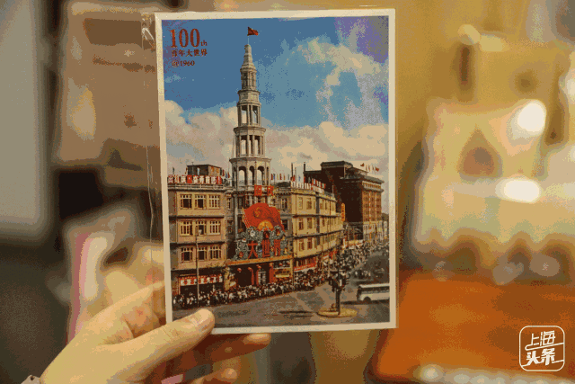 头条菌最喜欢的就是这套明信片   展示了大世界不同时期的面貌