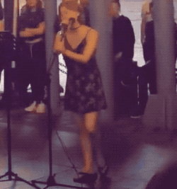 最近这个小姐姐