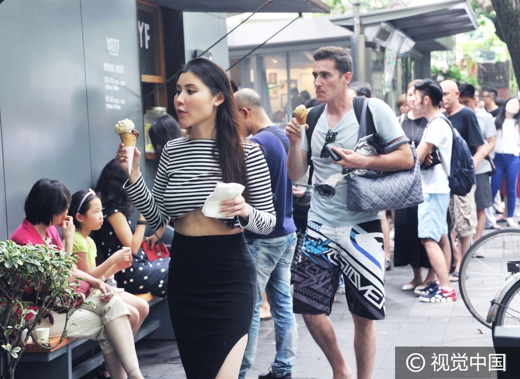 上海热线HOT新闻--上海:武康路冰激凌成网红