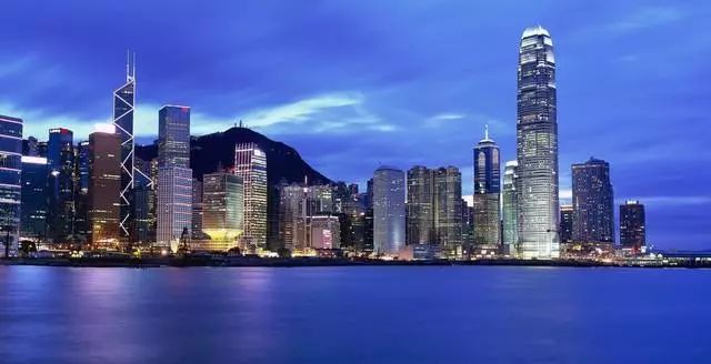 澳门人均gdp为什么比香港赶_未来5年,中国多个地区将步入初等发达国家水平(2)