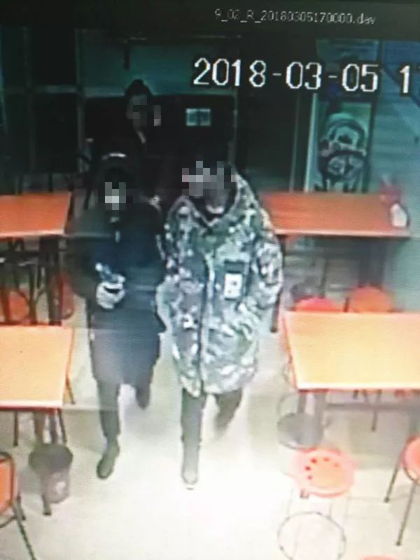 新型盗窃？！个人“二维码”贴纸覆盖商家收款