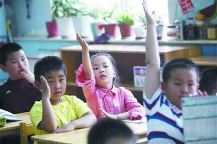 开学前夕市教委发通知要求:严禁中小学组织月