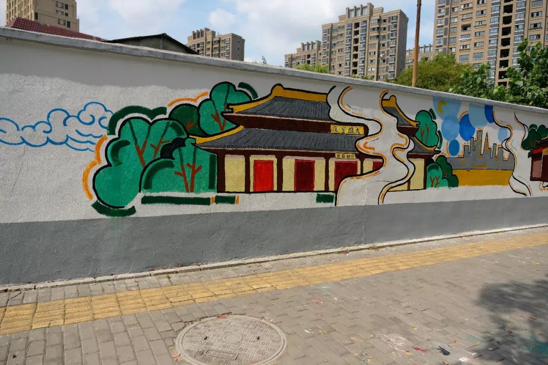 这面长达230米的手绘墙,带你领略千年古镇的古朴