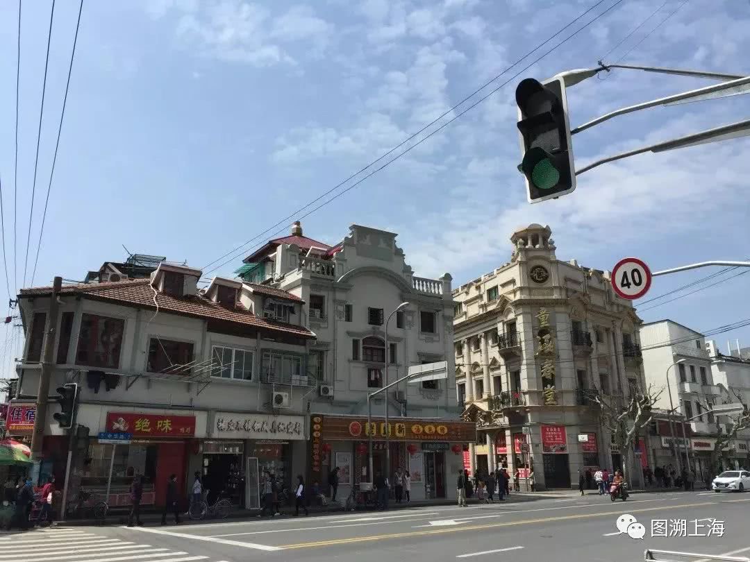 热点新闻    在区境东部,复兴东路,中华路东口一带(复兴路与中华路有