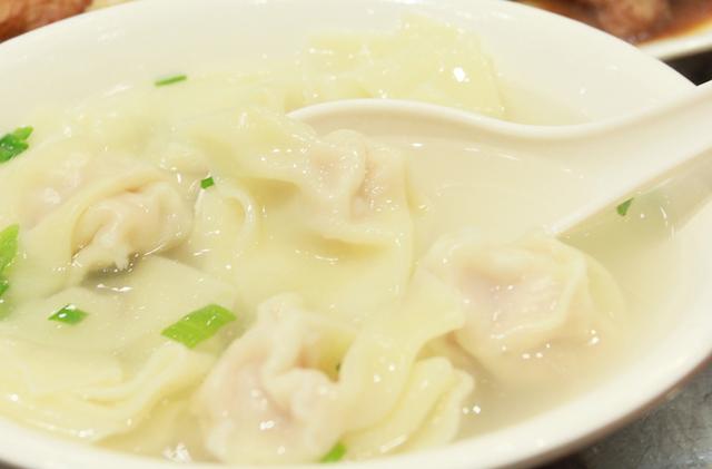 这10家沪上最嗲小馄饨 排队的都是老上海人