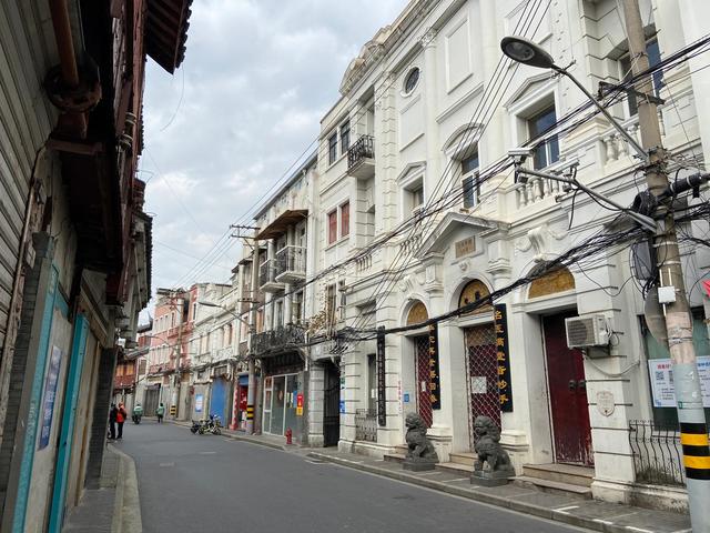 上海老街方浜中路,上海老城厢第一街,繁华过后的落寞