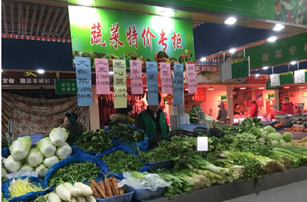 上海热线HOT--应对寒潮 虹口部分菜场设特