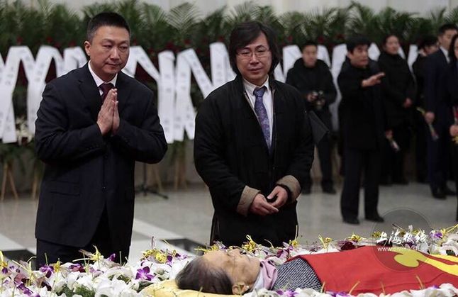 上海热线HOT新闻--周小燕追悼会在沪举行 廖昌永几度哽咽泣不成声