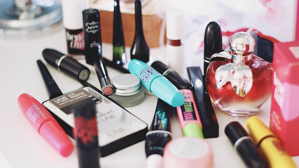 上海热线HOT新闻--进口非特殊用途化妆品改革举措落地 全国首批备案制商品入境