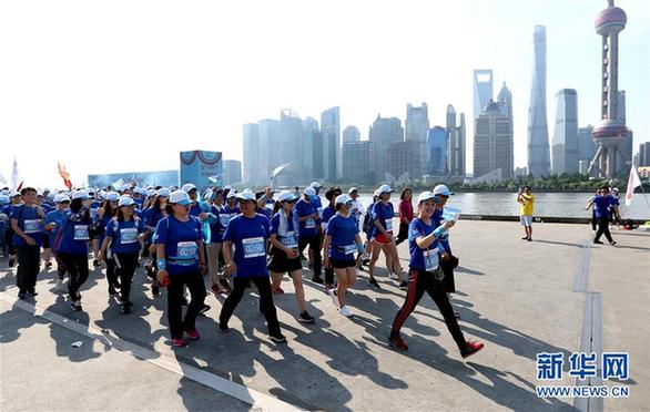 （体育）（1）全民健身——第二届梦想成真公益健步行在沪举行