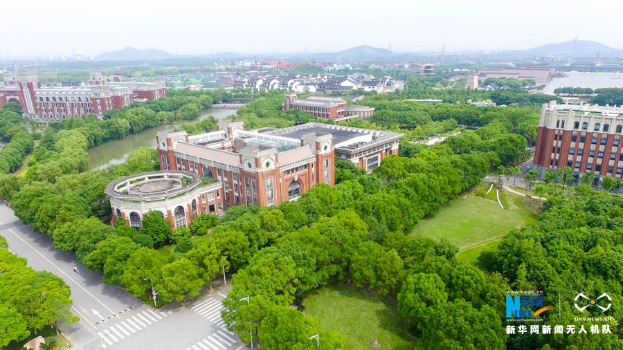 图为华东政法大学松江校区.