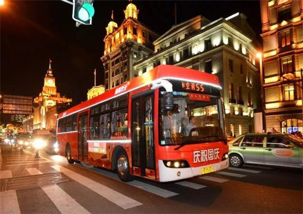 上海热线HOT新闻--喜庆!国庆期间49路、55路