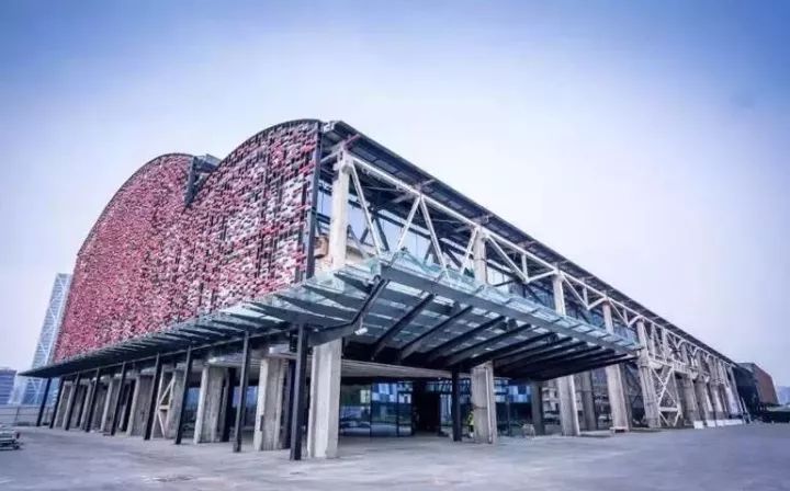 上海热线HOT新闻--155岁百年老船厂变身时尚