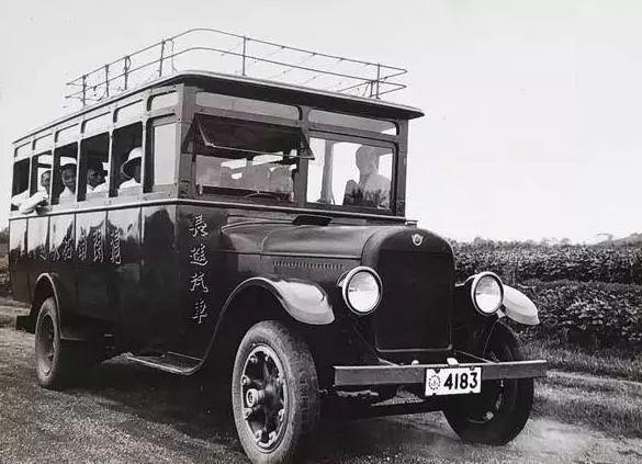 第一代上海交通牌卡车图片