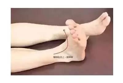 小腿抽筋怎么办?