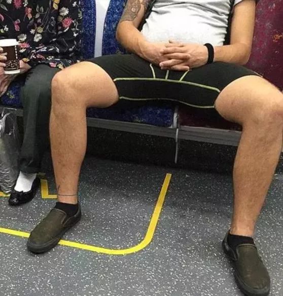 每天在上海地铁出没的"妖怪",你绝对中过招!