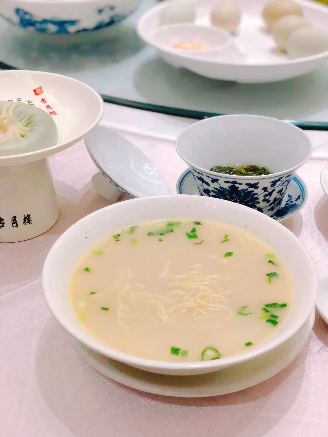 鱼汤面_鱼汤面的做法