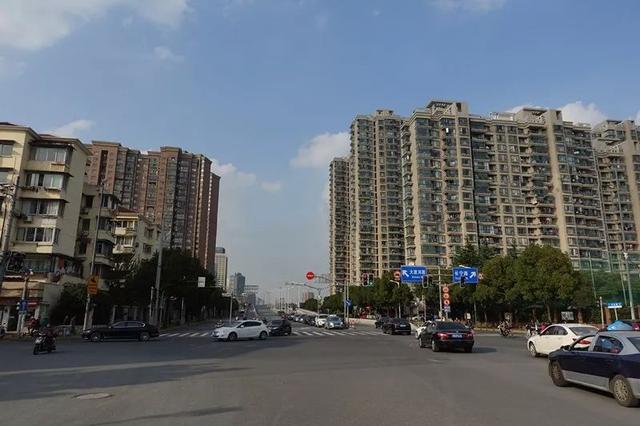 上海人均最低住房面积_上海各区人均收入排名