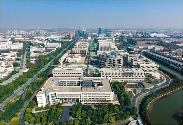 欢迎乘坐时光机这里是上海大学宝山校区