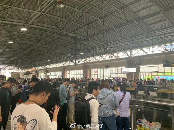 上海地铁早高峰出故障 上班开学双客流叠加 节骨眼上掉链子！