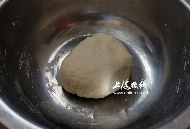 解馋又管饱 在家也能轻松做出美味的老上海葱油饼