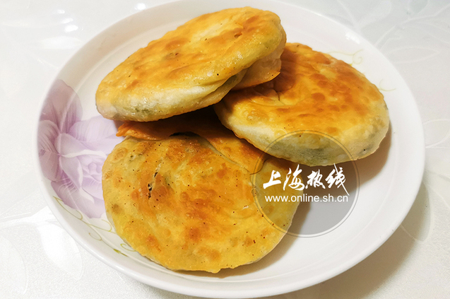 解馋又管饱 在家也能轻松做出美味的老上海葱油饼