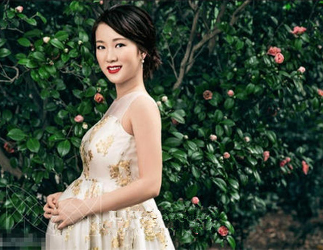 李念孕期登时尚杂志