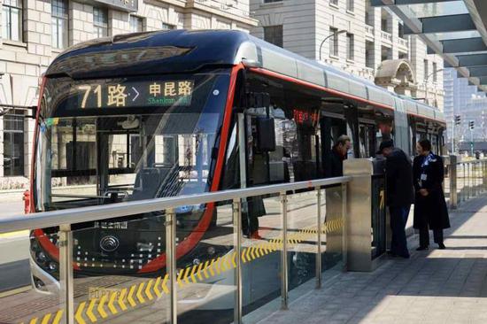 虹桥枢纽将设71路接驳线 另选线路与中运量同站换乘