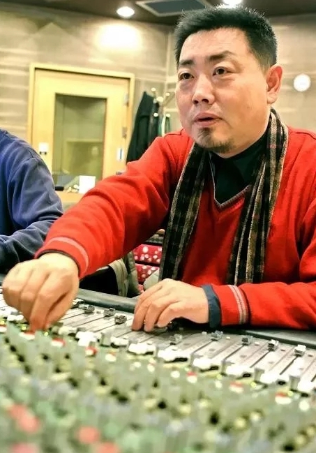 魔都100:沪上知名作曲家夏伟光 一把小提琴开启音乐之路