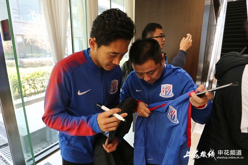 魔都100:申花带刀后卫钱杰给 足协杯天外飞仙技惊四座