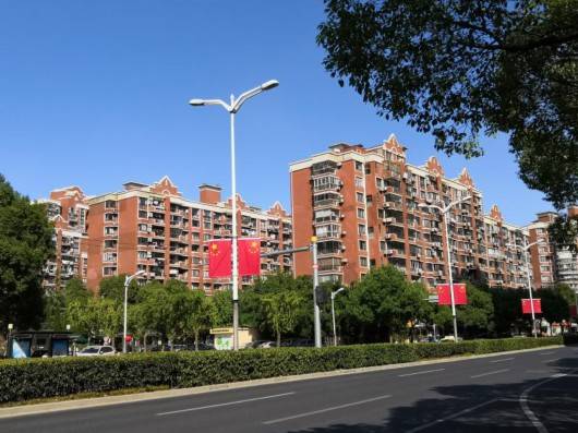 建在上棉二十一厂地块的上海花城小区(摄影:姚志康)