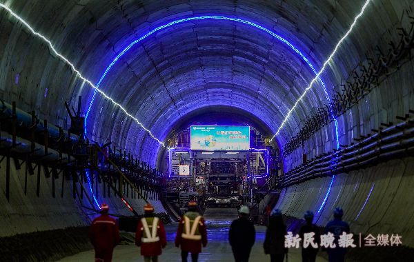 两条越江隧道春节连续施工 银都路越江隧道4月底有望北线贯通|重大工程春节“不打烊”——上海热线HOT频道