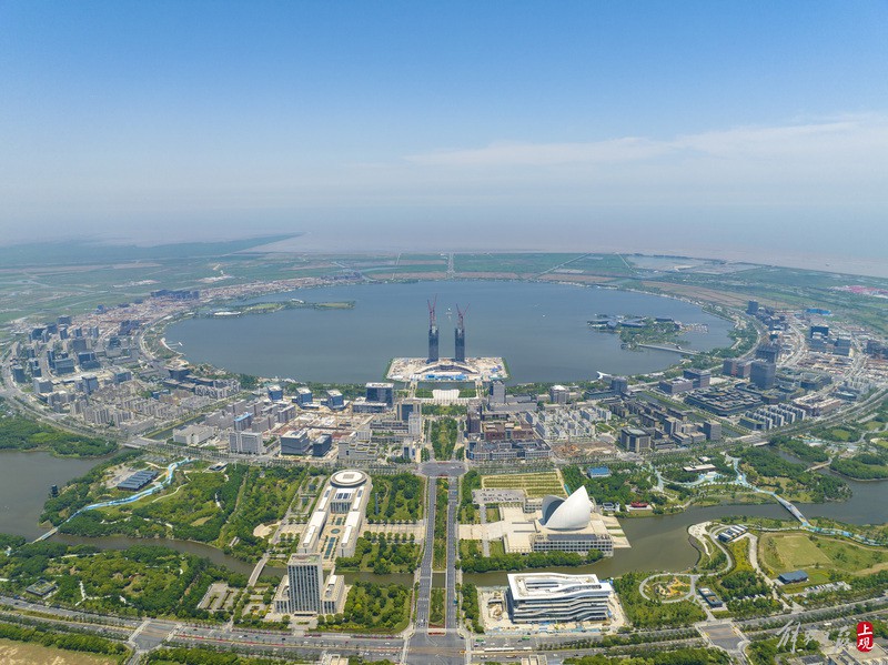 临港在建最高标志性建筑雏形初现，九月底主楼核心筒封顶——上海热线HOT频道
