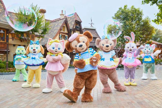 在上海迪士尼度假区奇妙酷爽玩一"夏"!